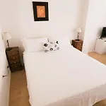 A Dos Cuadras De La Playa ! Cura