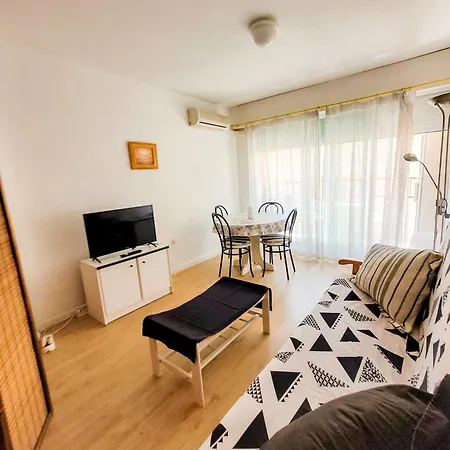 A Dos Cuadras De La Playa ! Cura Torrevieja