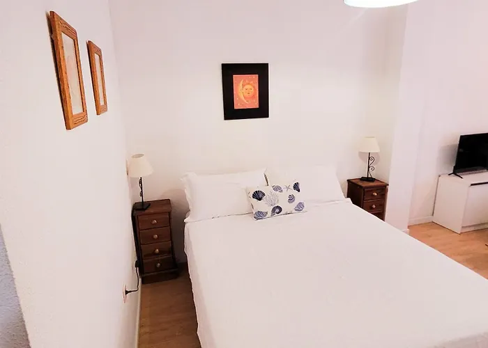 A Dos Cuadras De La Playa ! Cura Apartment