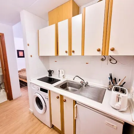 A Dos Cuadras De La Playa ! Cura *